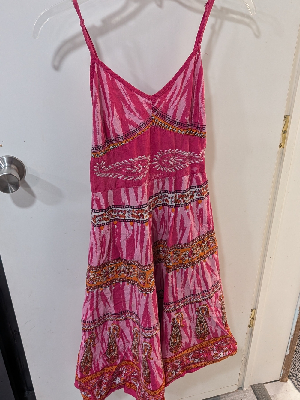 Uniti Casual Pink and Orange Printed Spaghetti-Strap Midi Dress